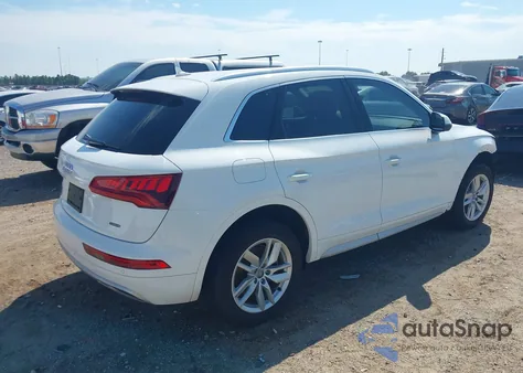 2020 Audi Q5 Premium 45 Tfsi Quattro S Tronic/Titanium Premium 45 Tfsi Quattro S Tronic z USA, uszkodzony, nr VIN WA1ANAFY3L2061855